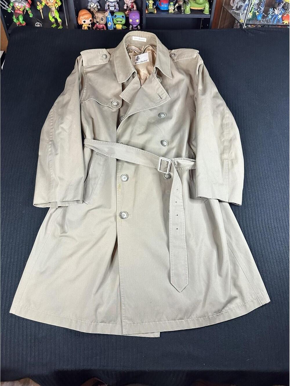 Vintage Misty Harbor Trench Coat 42 Short Belted Tan Classic